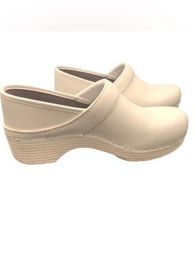 Dansko LT Clogs White Size 40‎